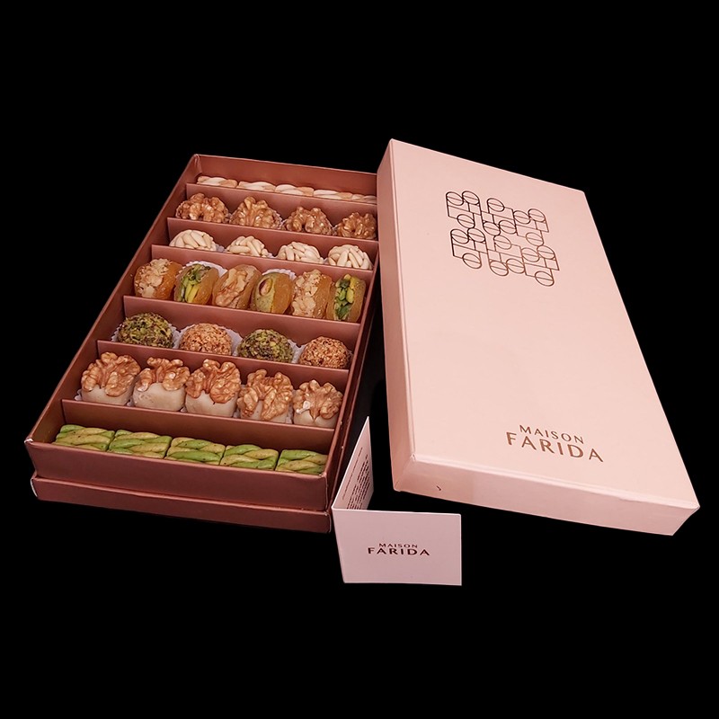 Eternel coffret de pâtisseries tunisiennes et de confiseries