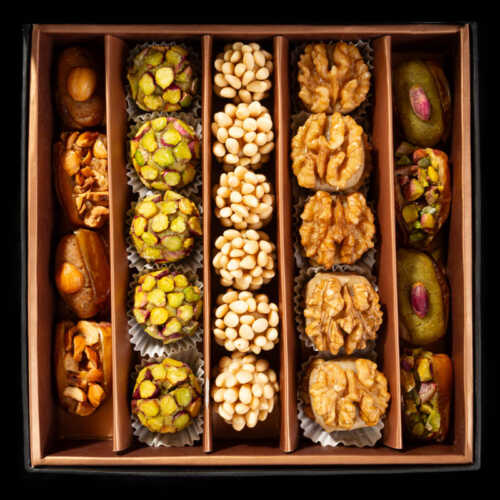 NOIRE CARRÉE (25 pièces)